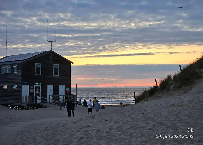 Strandslag Casa Brownie יוליאנאדורפ