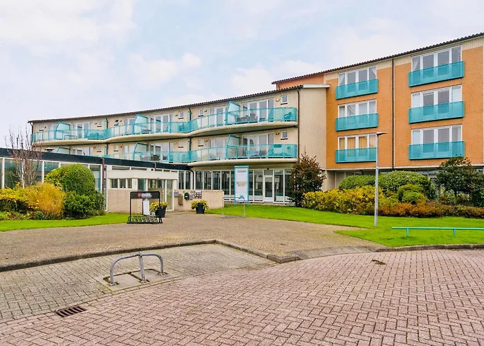 Strandslag Casa Brownie יוליאנאדורפ